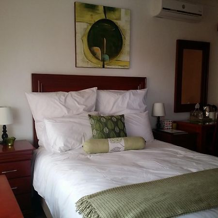 Alicia'S B&B Roodepoort Dış mekan fotoğraf
