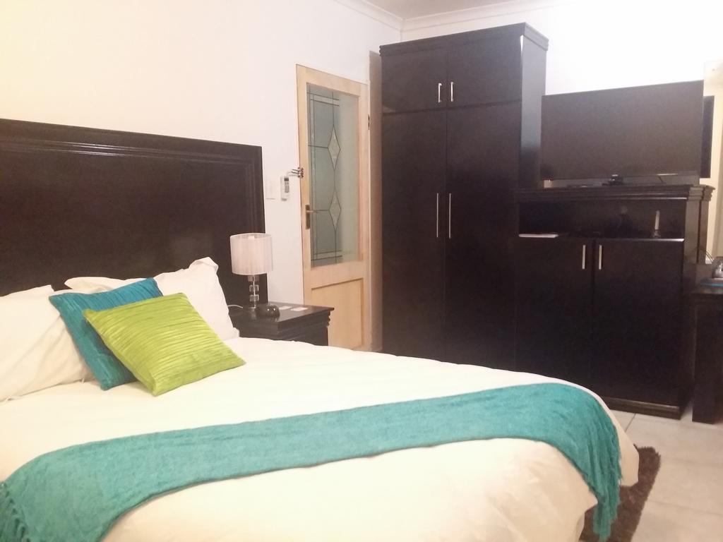 Alicia'S B&B Roodepoort Dış mekan fotoğraf