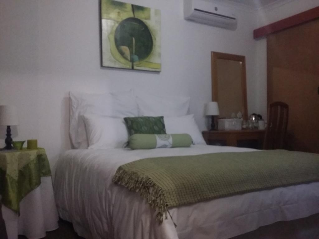 Alicia'S B&B Roodepoort Oda fotoğraf