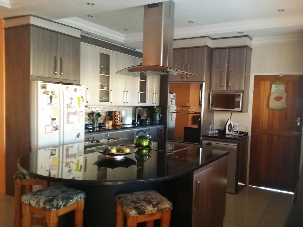 Alicia'S B&B Roodepoort Dış mekan fotoğraf